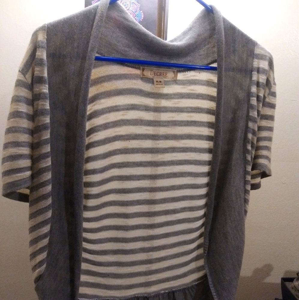 Women's short sleeve sweater coverup
